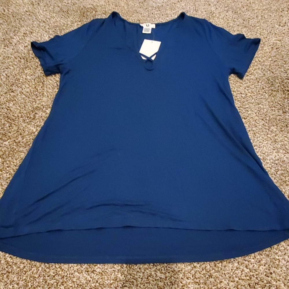 BRAND NEW blue top
